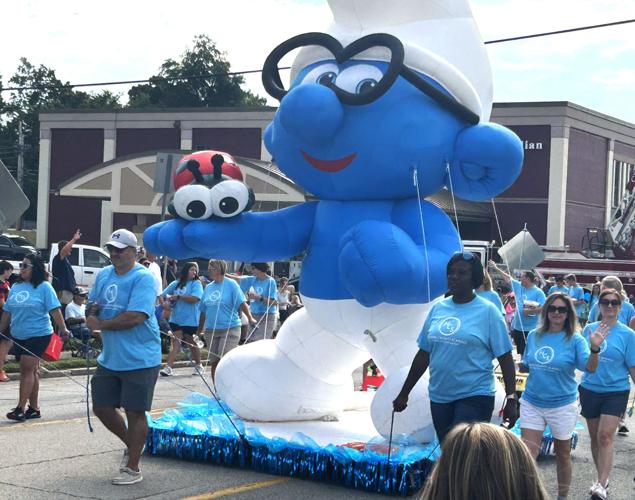 A Giant parade  vip in the city