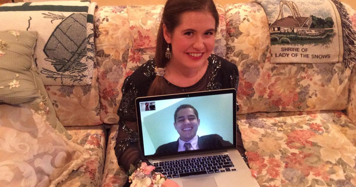 Teen experiences virtual prom in her basement | Local News ...