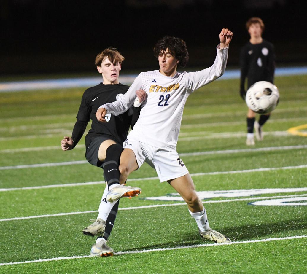 Hobbs scores double overtime winner for 5th Region title High School