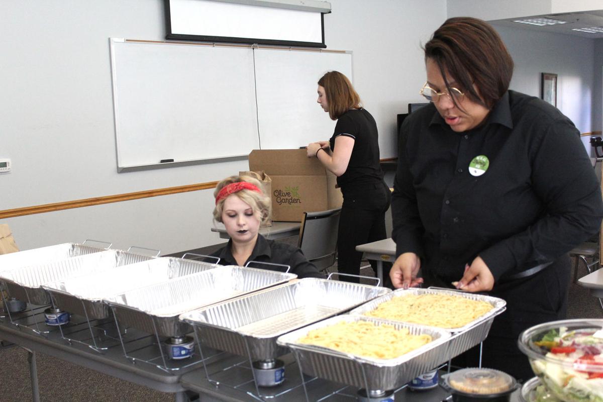 Olive Garden Gives Labor Day Meal To First Responders Local News