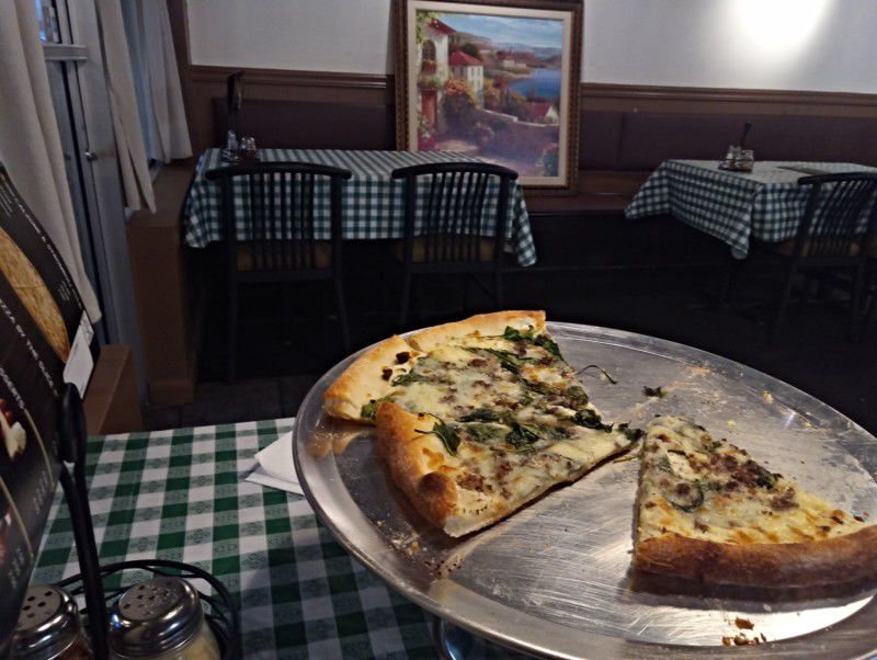 Basil Garden is Brentwood s newest pizza shop News thenewstn