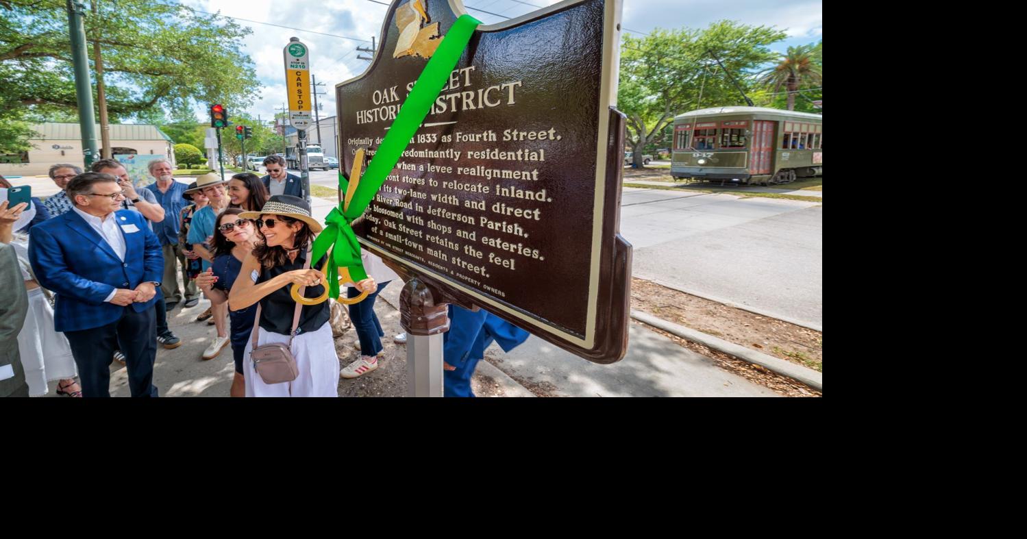 Simply Charmed: A Walk Down Oak Street