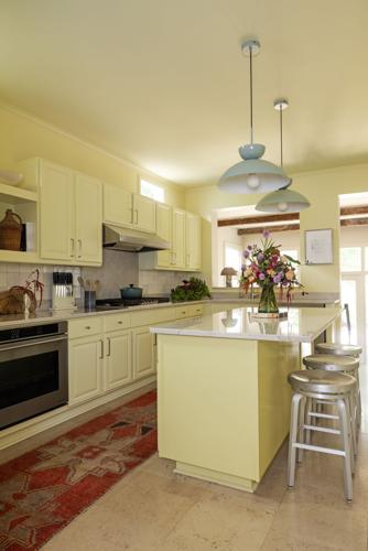 Home Tour: Uptown Colonial Revival | Home + Design | thepearlneworleans.com