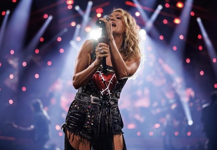 Media Reviews: Carrie Underwood rocks out on her 'Denim and
