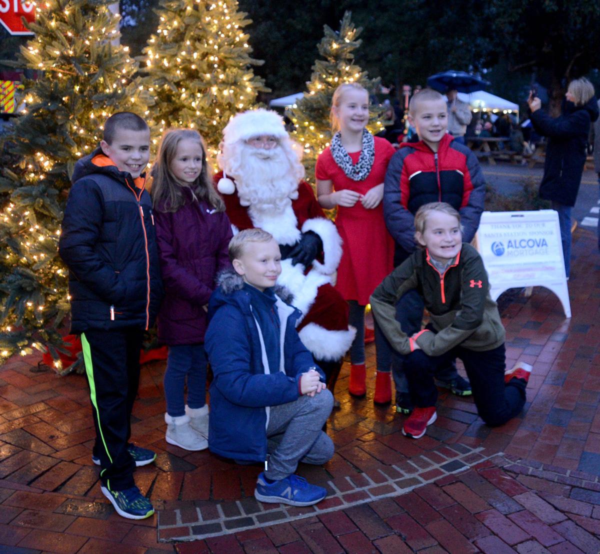 Pinehurst Christmas Tree Lighting and a Santa visit Gallery