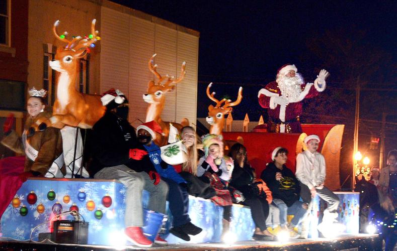 Carthage Christmas Parade 2021 Gallery