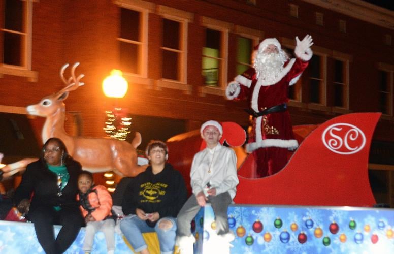 Carthage Christmas Parade 2021 Gallery