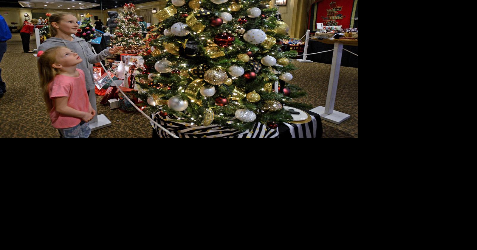 Festival of Trees Brings Holiday Cheer to Pinehurst Gallery
