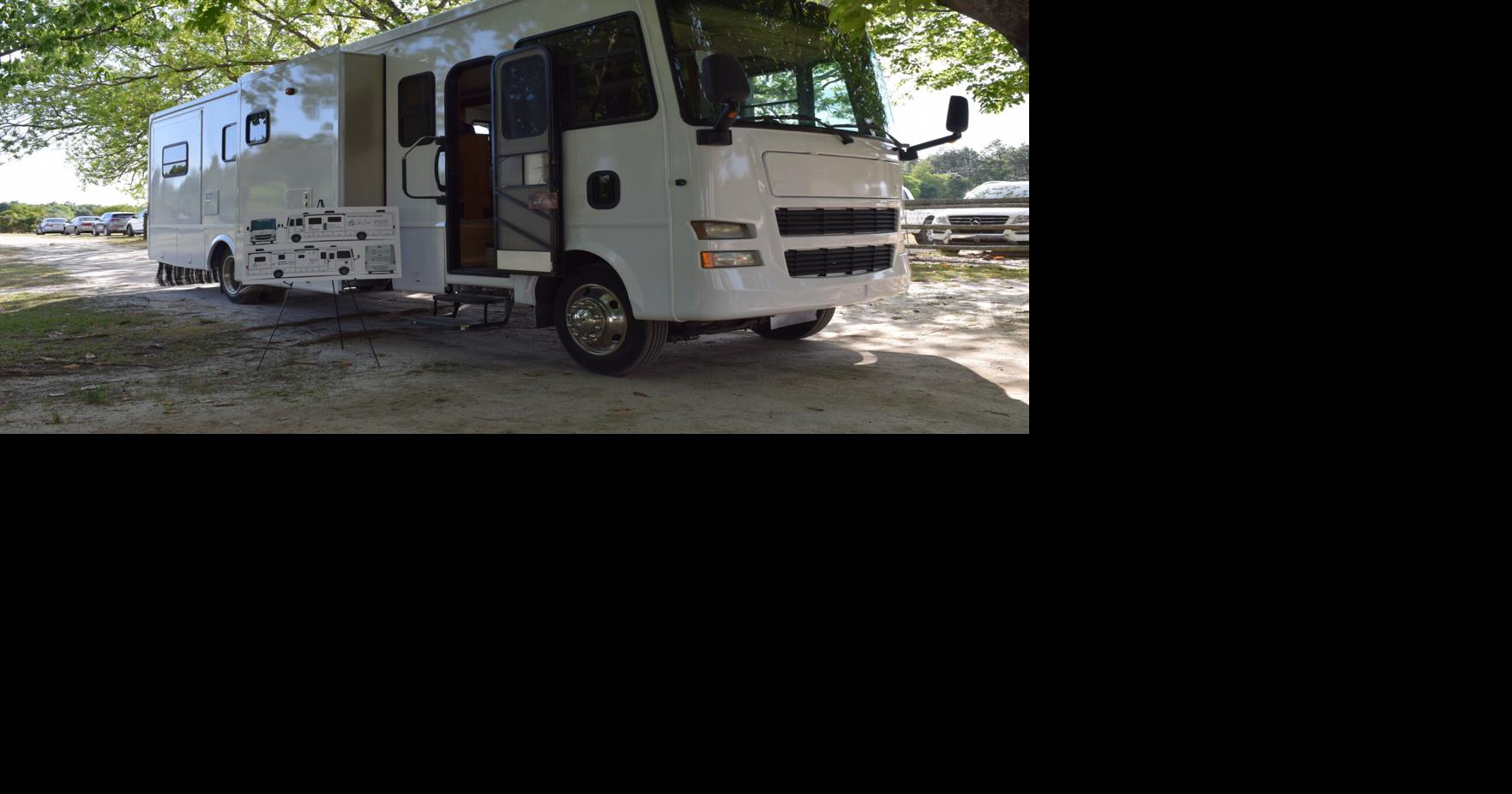 Life Care Pregnancy Center Unveils New Mobile Pregnancy Unit