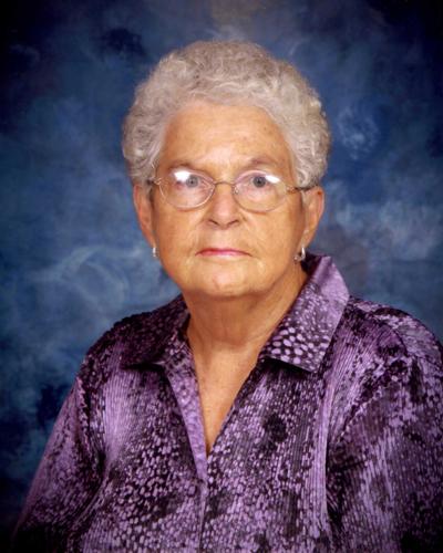 Betty B. Threadgill | Obituaries | thepilot.com