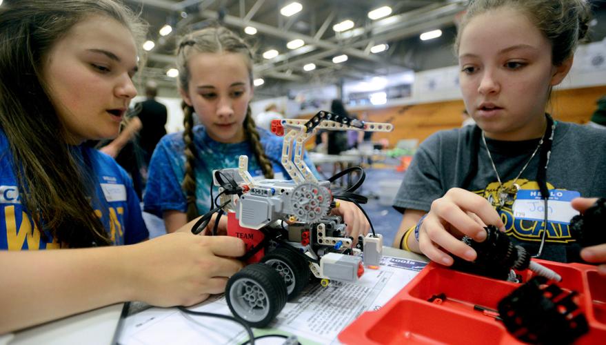 Moore County Schools Robotics Tournament | Gallery | thepilot.com
