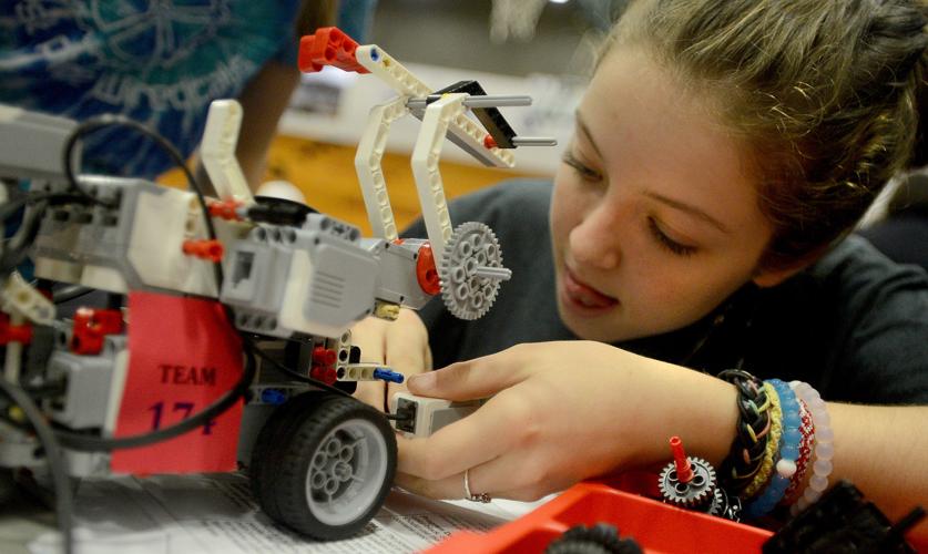 Moore County Schools Robotics Tournament | Gallery | thepilot.com