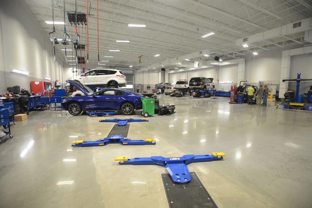 Crossroads Ford Lincoln Opens on U.S. 1 News