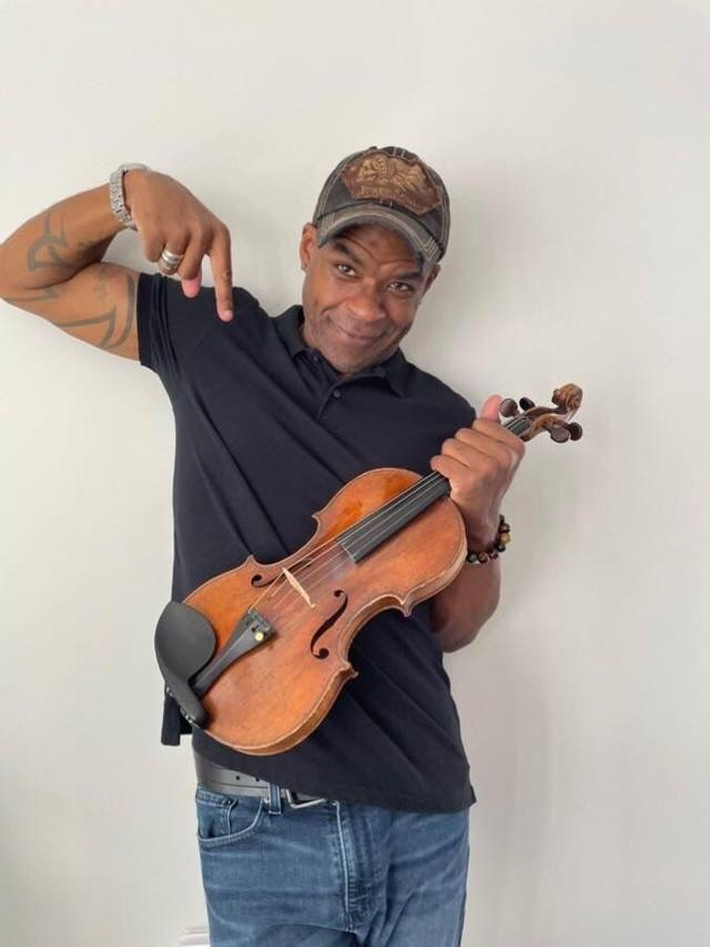 Violin Conspiracy Author to Visit Southern Pines Features