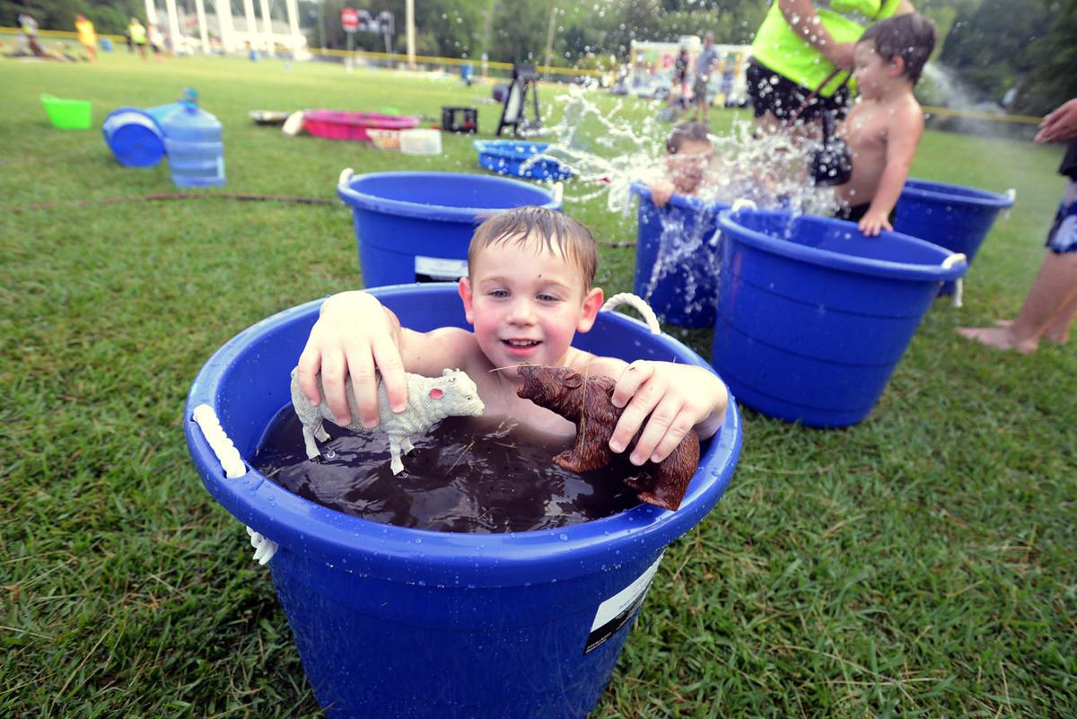Kids Cut Loose During Robbins Play Daze Gallery Thepilot Com