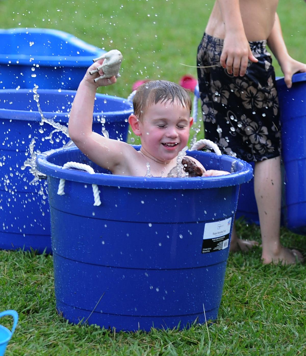 Kids Cut Loose During Robbins Play Daze Gallery Thepilot Com