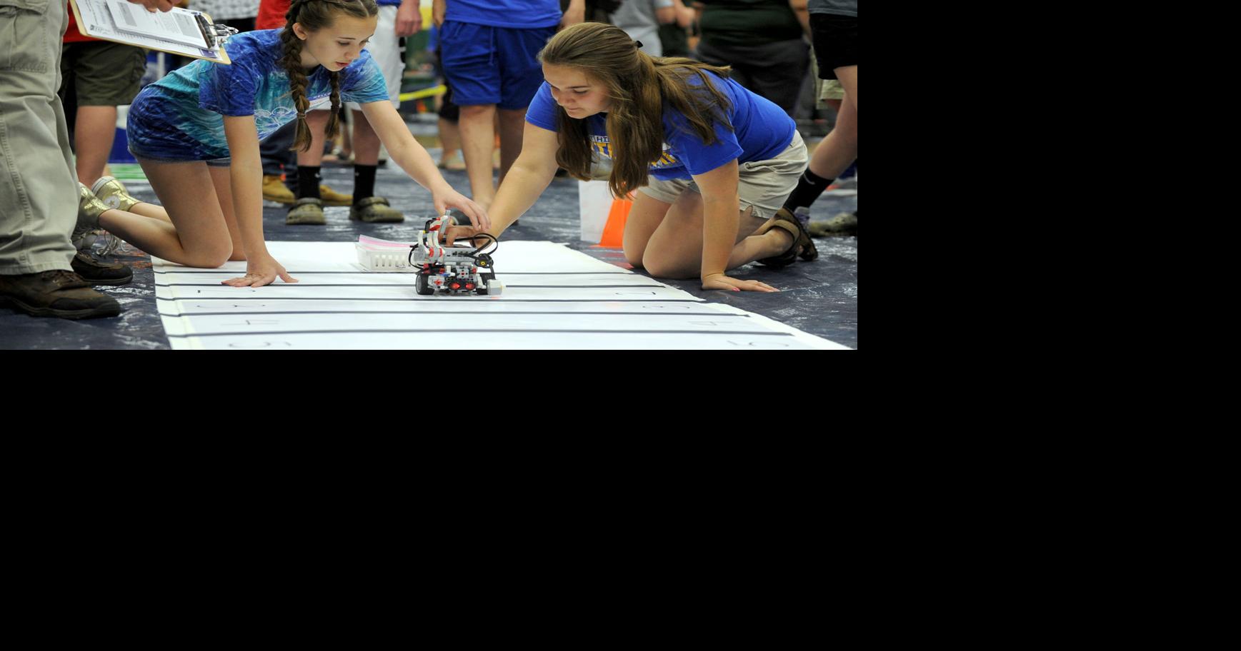 Moore County Schools Robotics Tournament | Gallery | thepilot.com