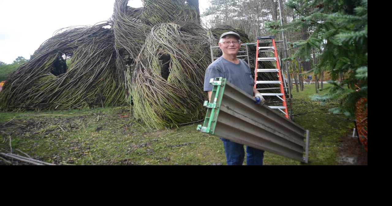 Environmental Artist Receives State’s Highest Award | Features ...
