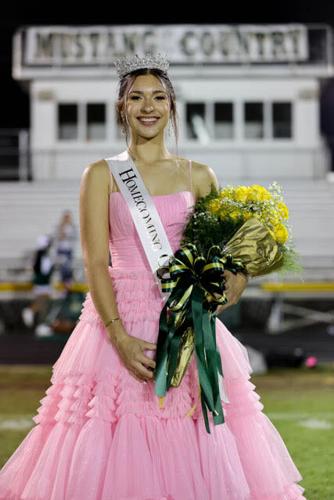 North Moore High School Names Homecoming Queen | Features | thepilot.com North Moore High School Names Homecoming Queen | Features | thepilot.com