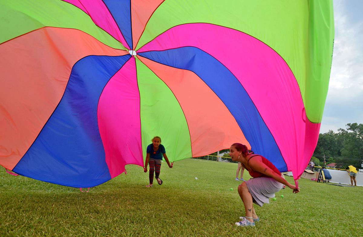 Kids Cut Loose During Robbins Play Daze Gallery Thepilot Com