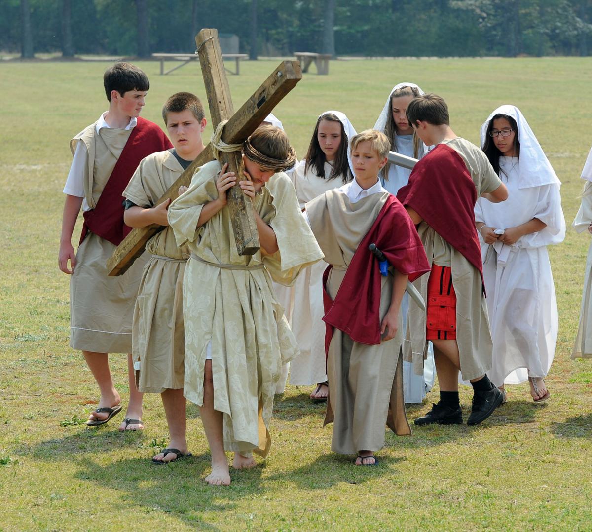 Living Stations of the Cross Gallery