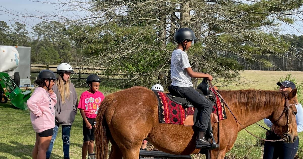 Equestrian Program ‘Derby Day’ Events Benefit Kids’ Equestrian Program | Features ...