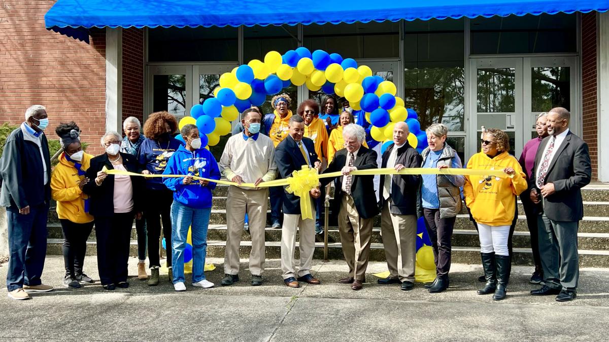 Community Celebrates New Vision for West Southern Pines News