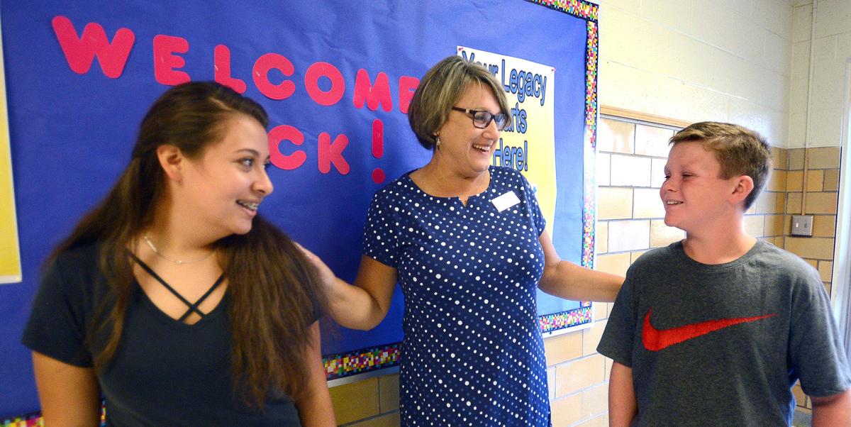 Elise Middle School Welcomes Back Students Gallery Thepilot Com Elise Middle School Welcomes Back Students Gallery Thepilot Com