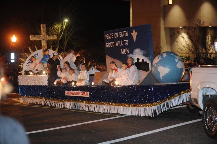 Carthage Celebrates Christmas With Annual Parade Gallery