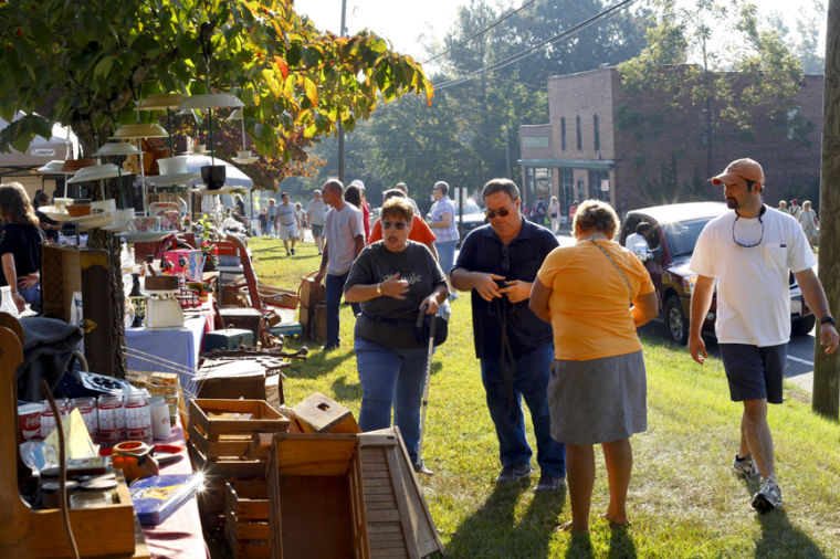 Cameron Fall Antiques Street Fair | News | thepilot.com