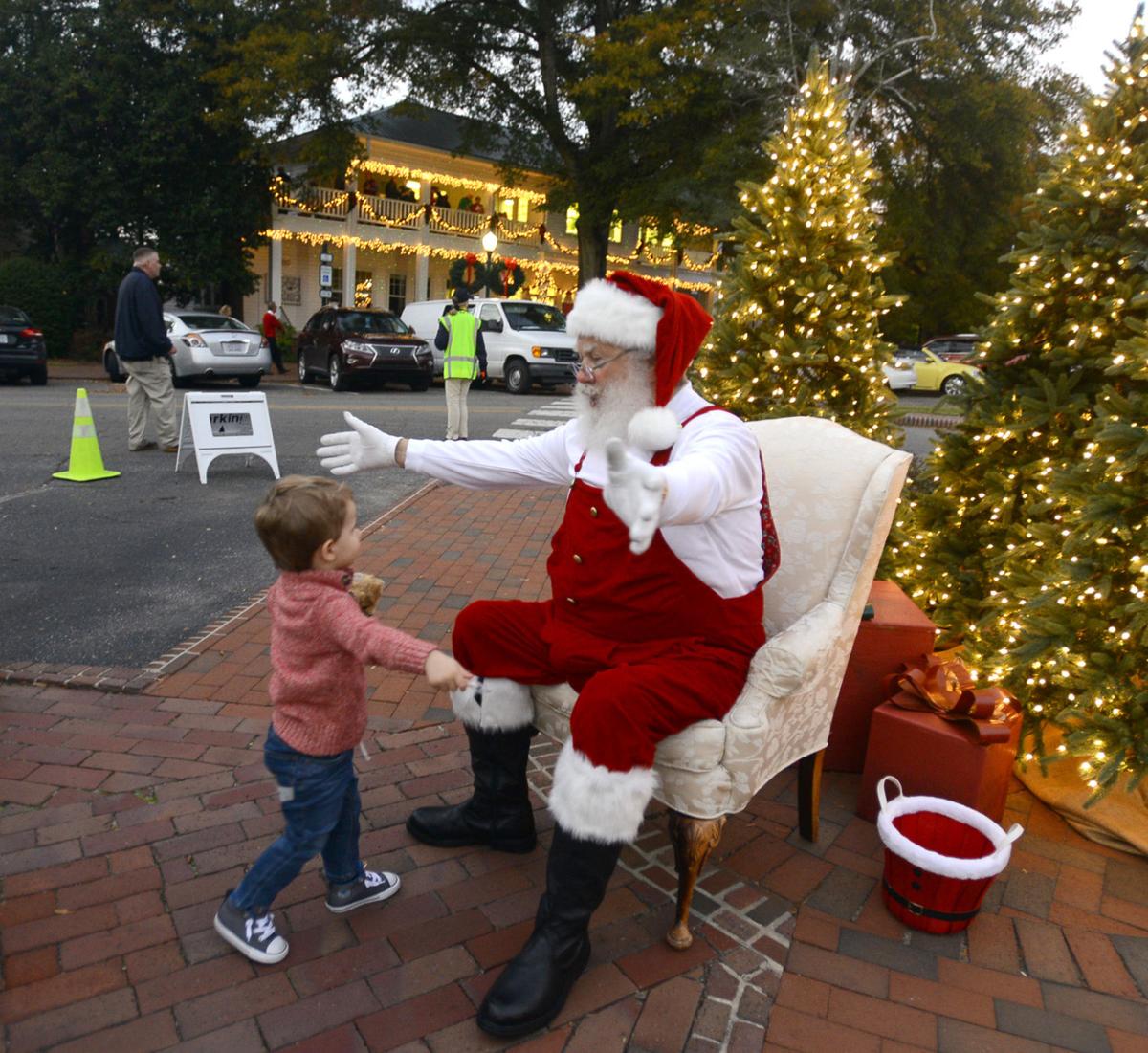 Pinehurst Christmas Tree Lighting, 2017 Gallery