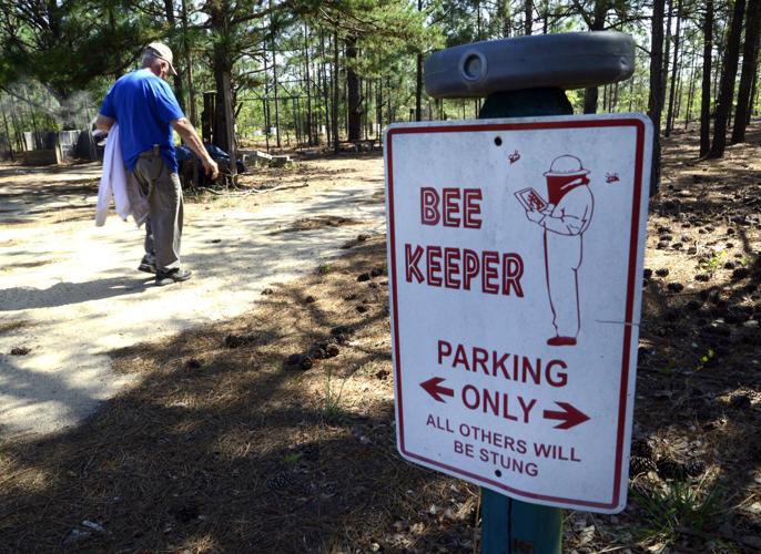 Bee Lover Gift, Bee Keeper Parking Sign, Bee Keeper Gift, Bee Keeper Sign, Bee  Lover Sign