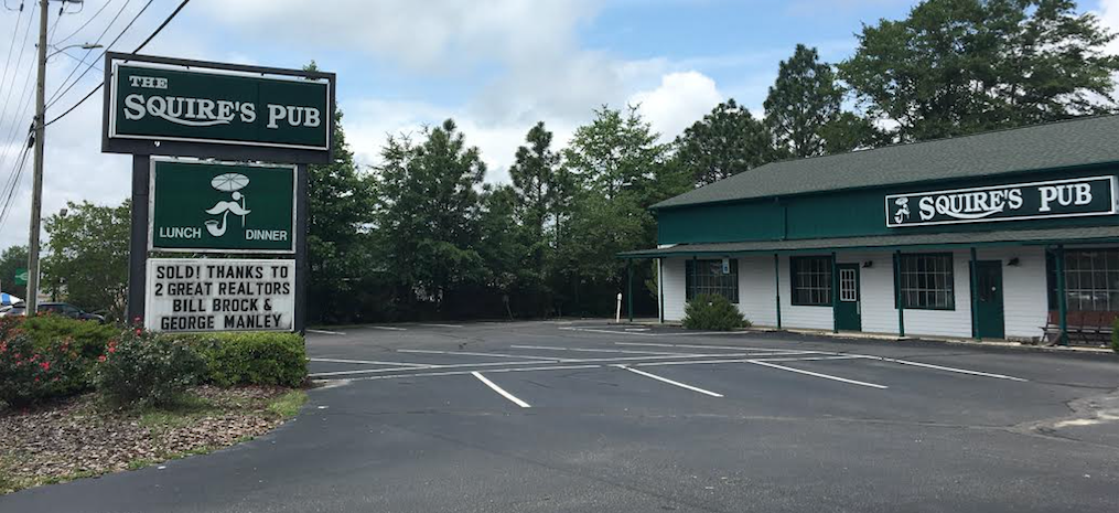 Hennings Taste Of India Moves To Squire S Pub Business Thepilot Com