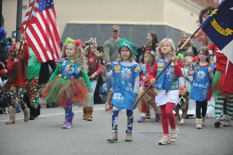 Photos Christmas Parade in Southern Pines Gallery