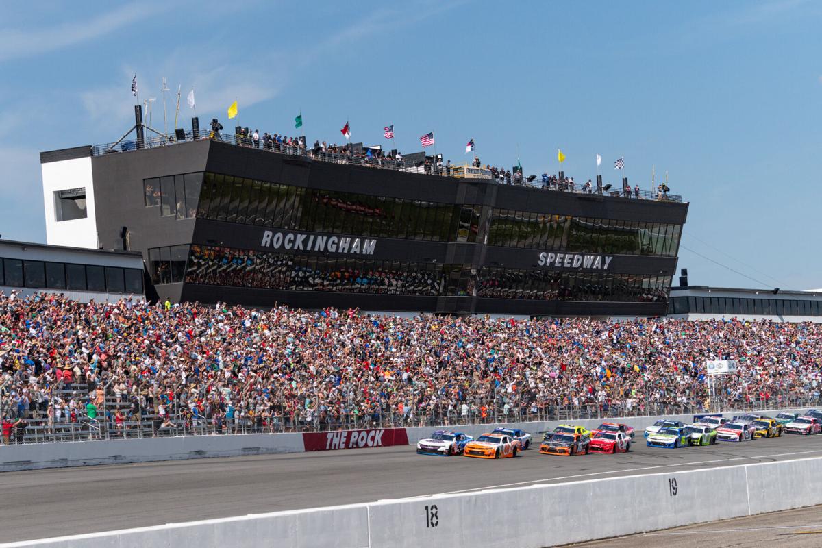 Bouquet Wedding with Purse Trend | TikTok, image size:1200x800