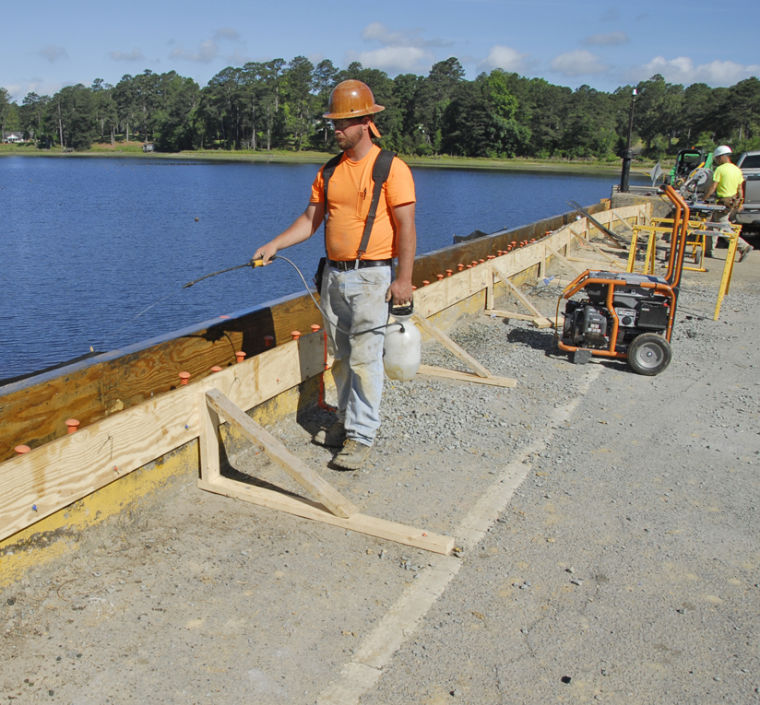 Lakeview Dam Nears Completion News