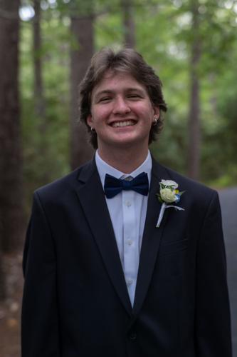 Tin Whistles Honor Scholarship Recipients | News | thepilot.com