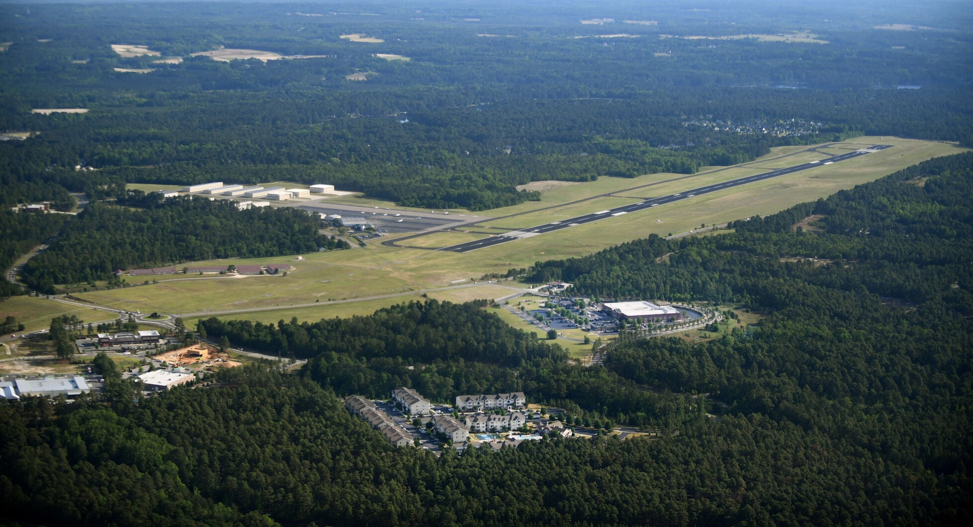 Whispering Pines Shares Concerns about Commercial Air Service