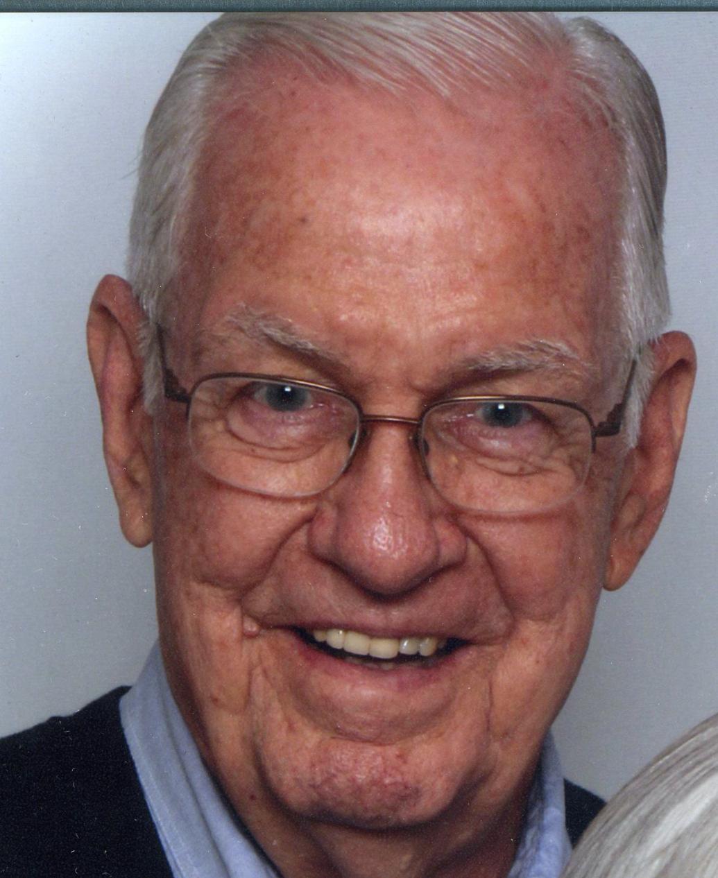 Clifford F. Smith Obituaries