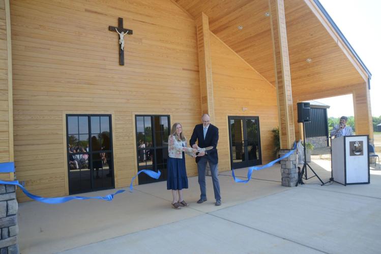 Capodanno High Hosts Ribbon Cutting | News | thepilot.com