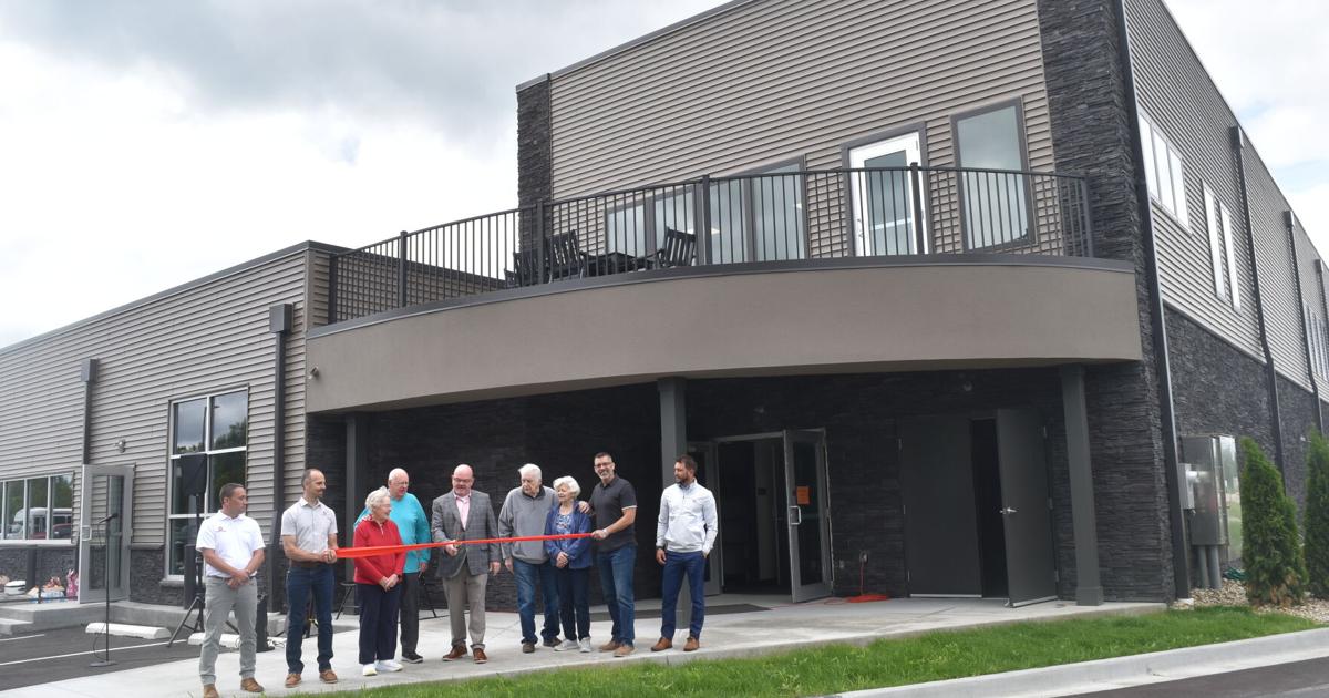 Crossroads Church holds ribbon cutting ceremony for expansion project