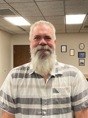 Commissioners appoint Steve Howard as new Building Inspector