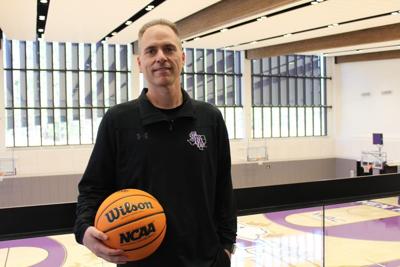 SFA Women’s Basketball Coach receives conference Coach of the Year award