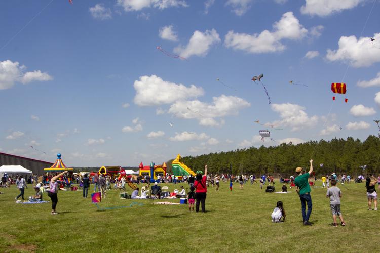 Community attends Kite Fest, raises funds for The Helping House
