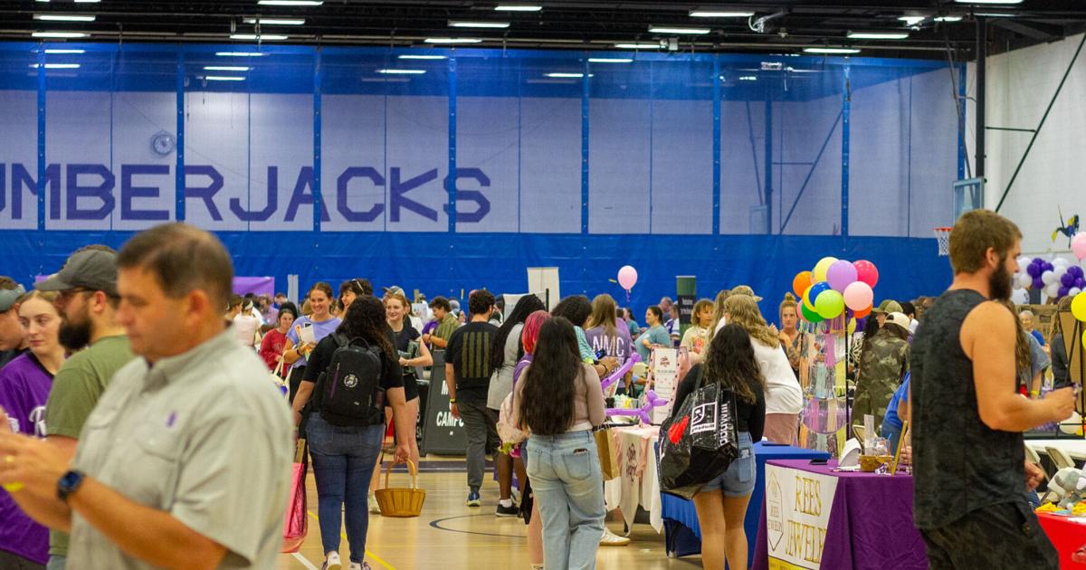 Week of Welcome Events Promote SFA Spirit