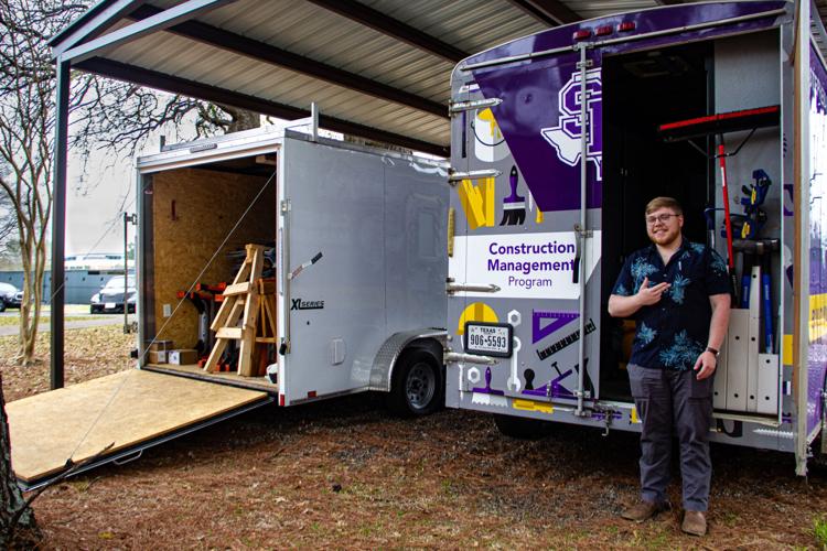 Construction Jacks build tiny homes in Village Nac