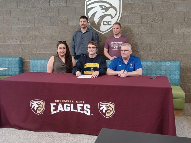 Aiden sanderson college signing