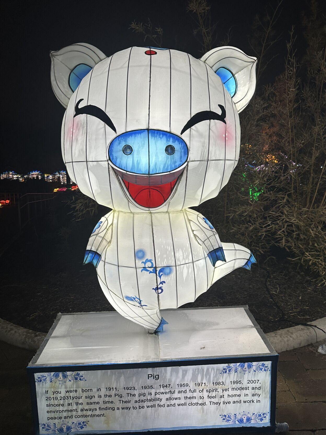 Happy pig | | thepostandmail.com