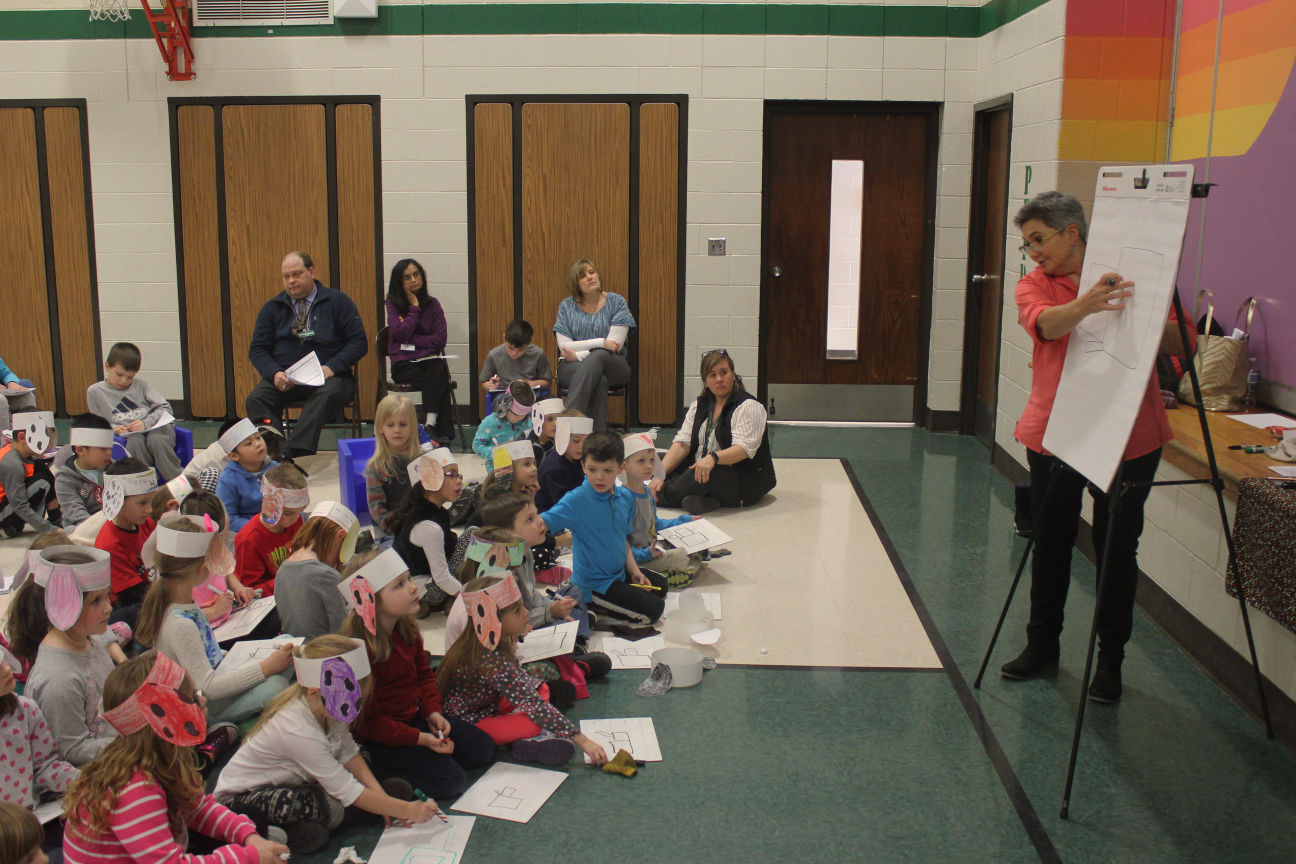 Chapman Elementary students Fetch a Good Book Strongsville