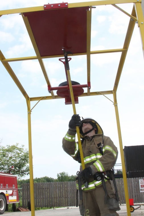 Fire department puts its youth to the test | Medina | thepostnewspapers.com